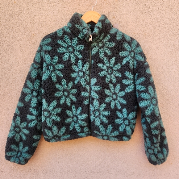 Hollister Jackets & Blazers - HOLLISTER Sherpa Jacket Medium Green Floral Full Zip Soft Cozy Tone On Tone